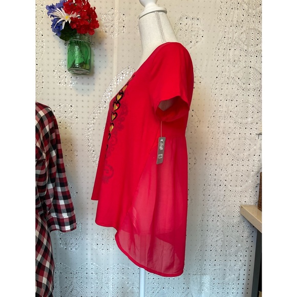 Disney Queen of Hearts Top Size Medium High Low Blouse Valentines Day ❤️🔥 - Picture 4 of 14